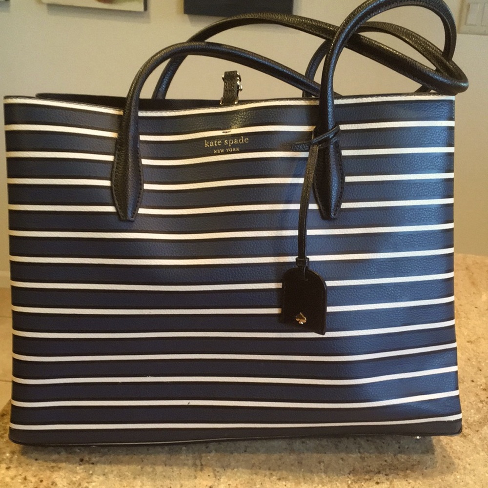 XLarge Kate Spade ♠️ Tote